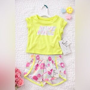 Nike Flow Graphic T-Shirt & Sprinter Shorts Set Spring Floral
